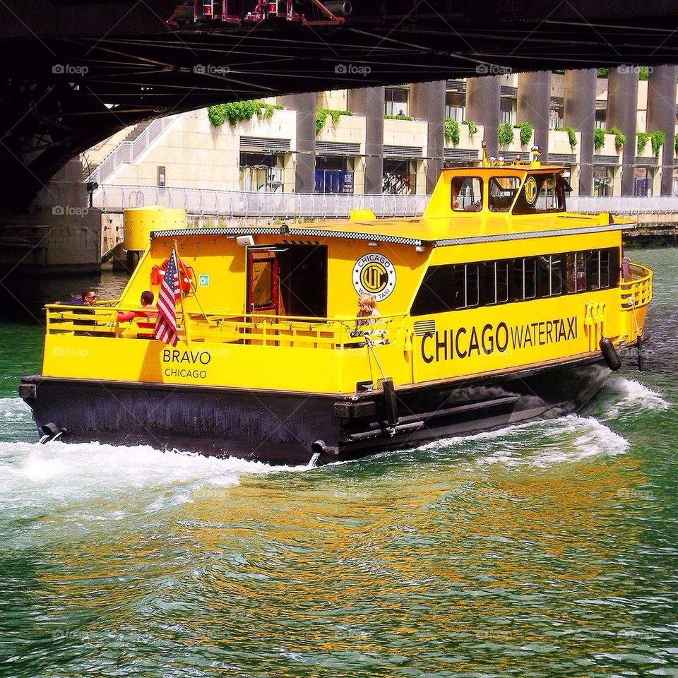 Chicago water taxi