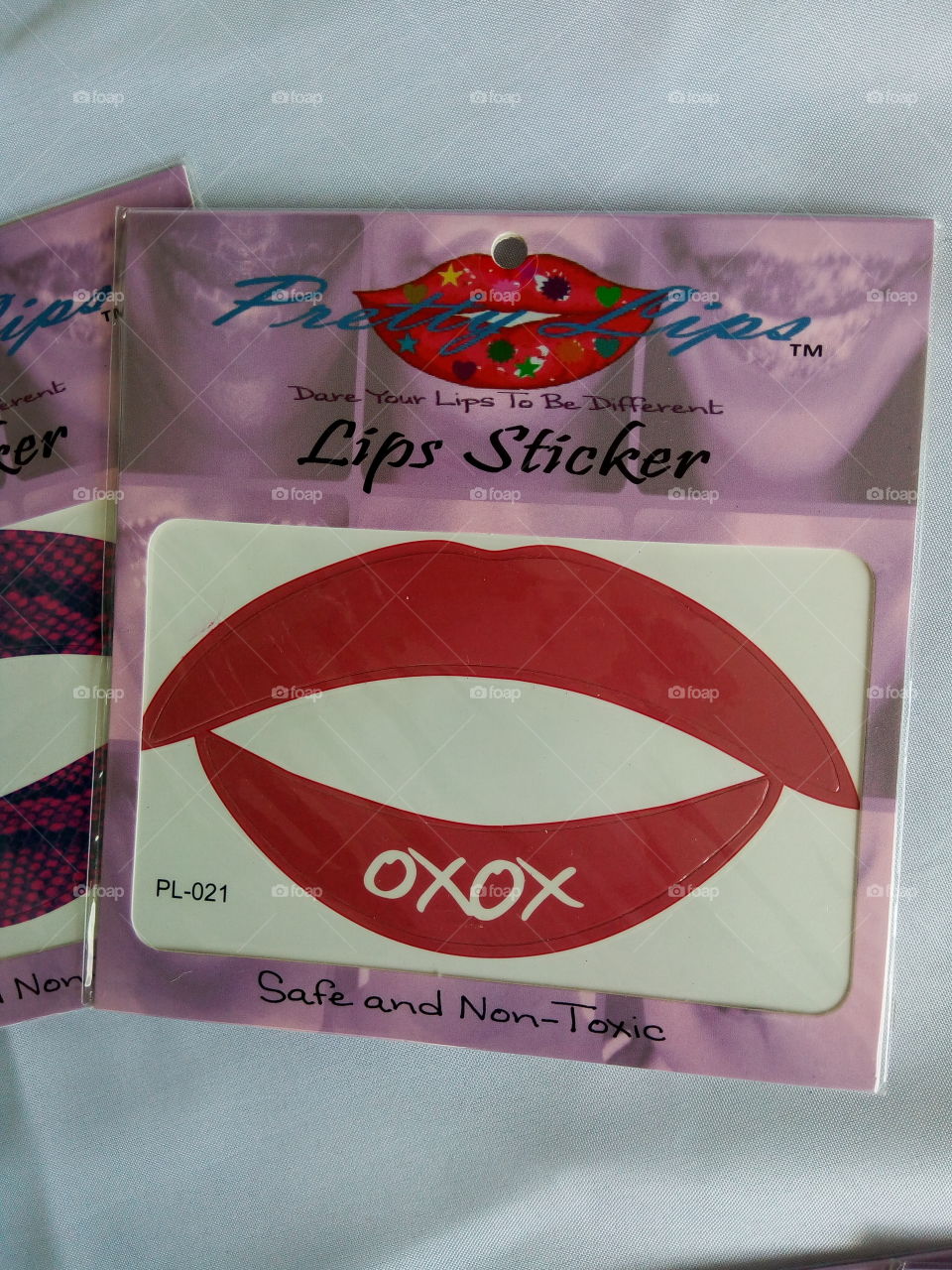 artificial lip stickers