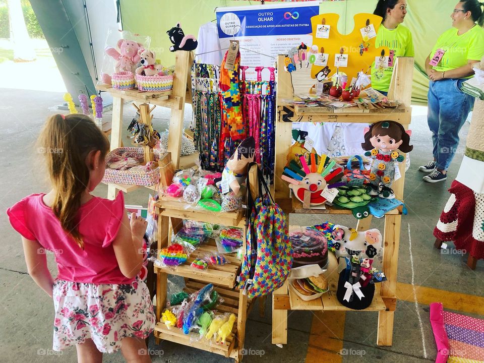 Feira criativa de Itatiba: um bom programa para as famílias!
Muito artesanato, barracas solidárias e gente de bem. 
Participe.
