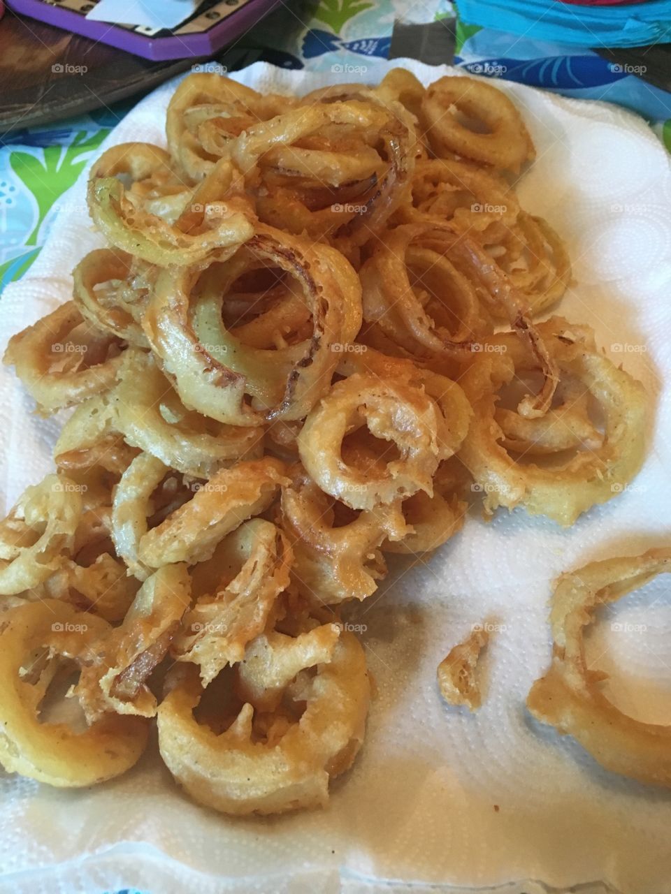 Vidalia onion rings on vacation in Burnsville NC. I brought the onions and the mix with me from Vidalia and shared the delicious snack with my family. They loved them. 😁