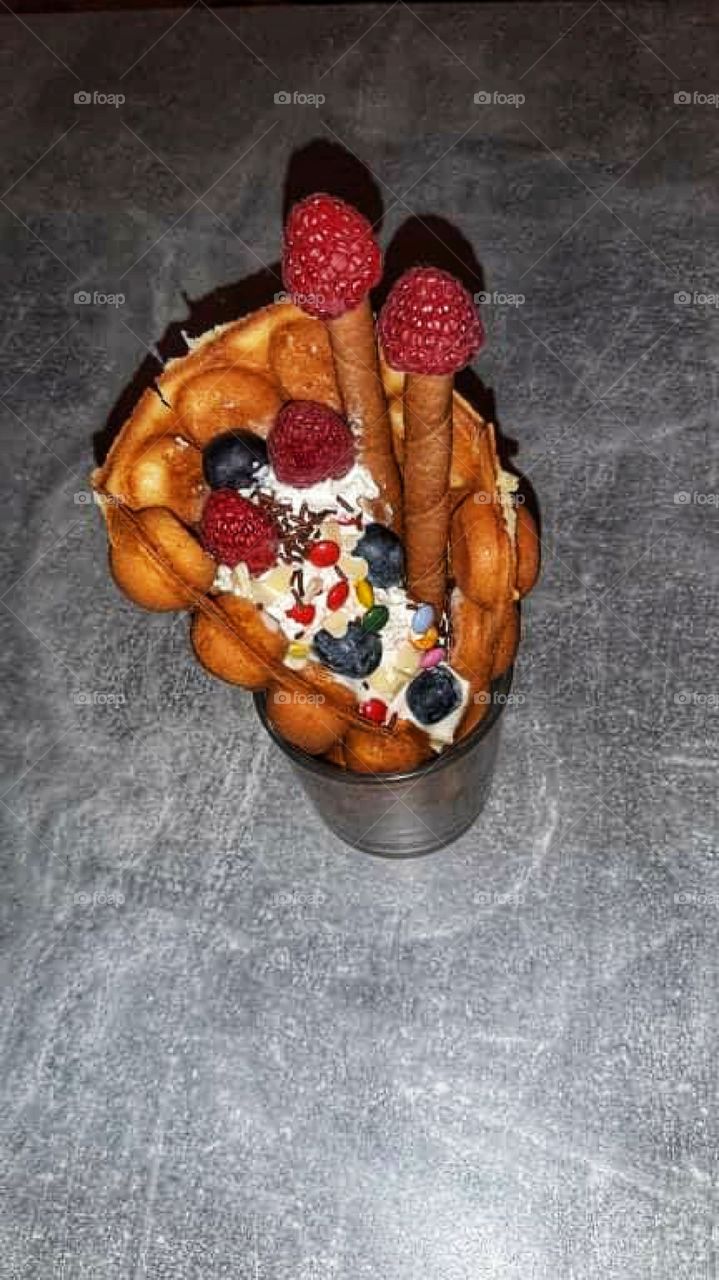 A tasty waffel dessert