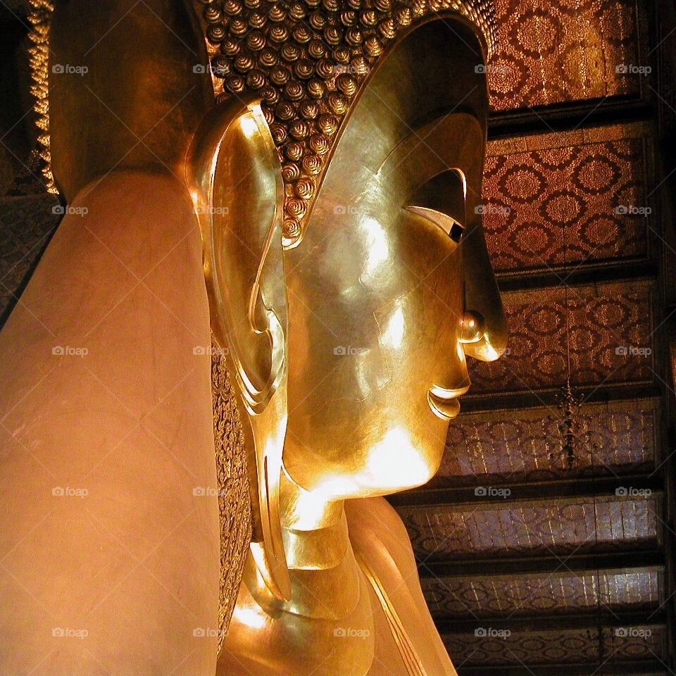 Reclining Buddha