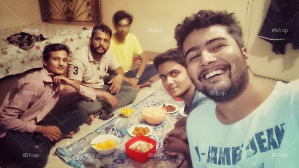 Aftari/Dinner with Friends. Ramzan Aftari/Dinner with Friends