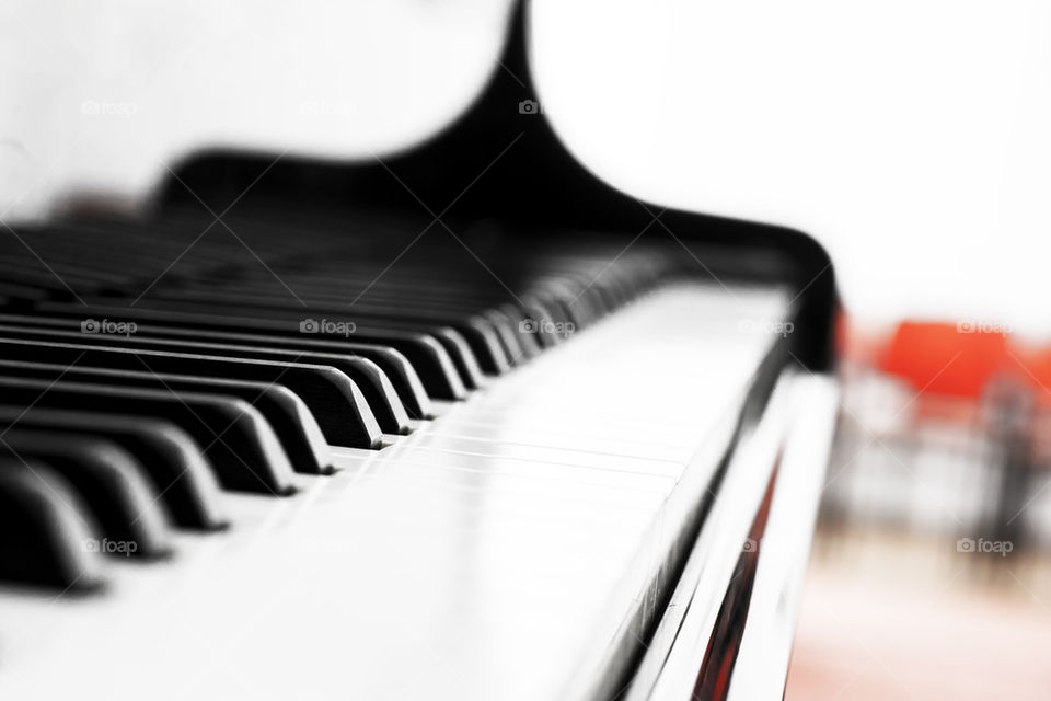 piano keyboard