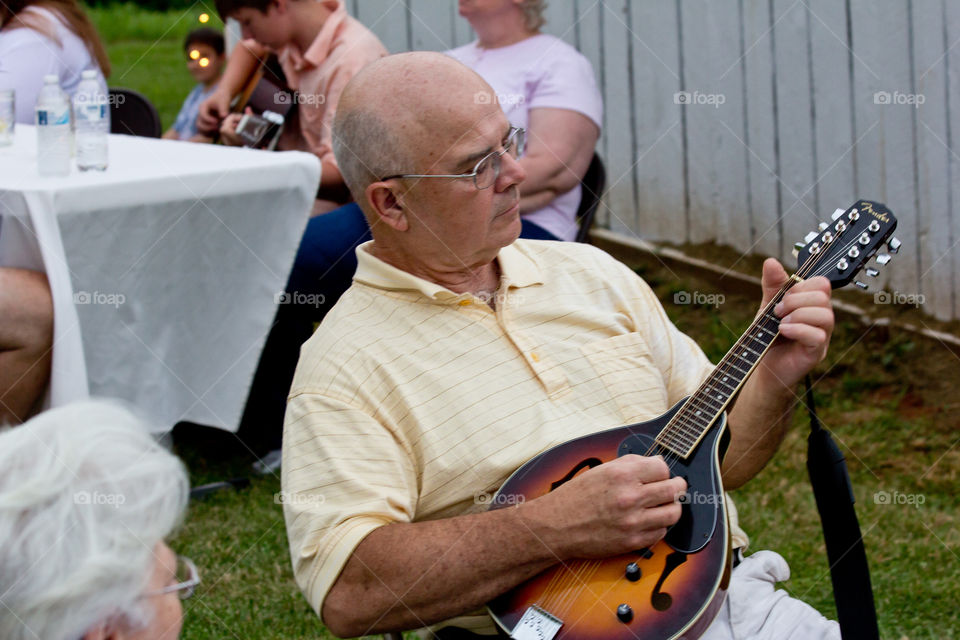 mandolin play
