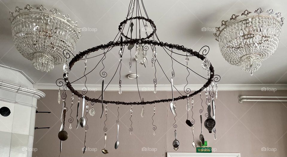 Ceiling lamps