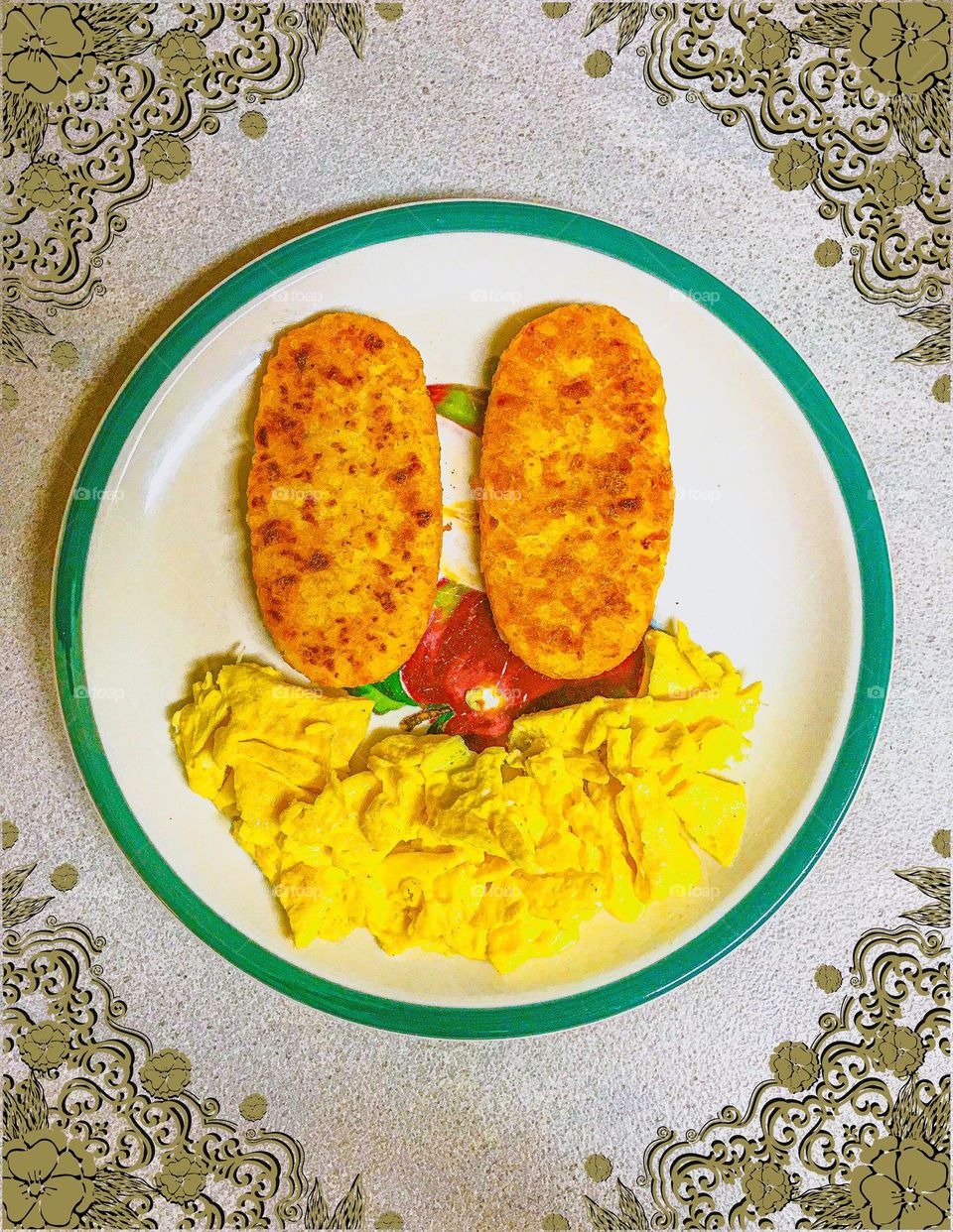 A happy face breakfast on a Sunday morning. This meal seems appealing enough for one eat it for good taste.