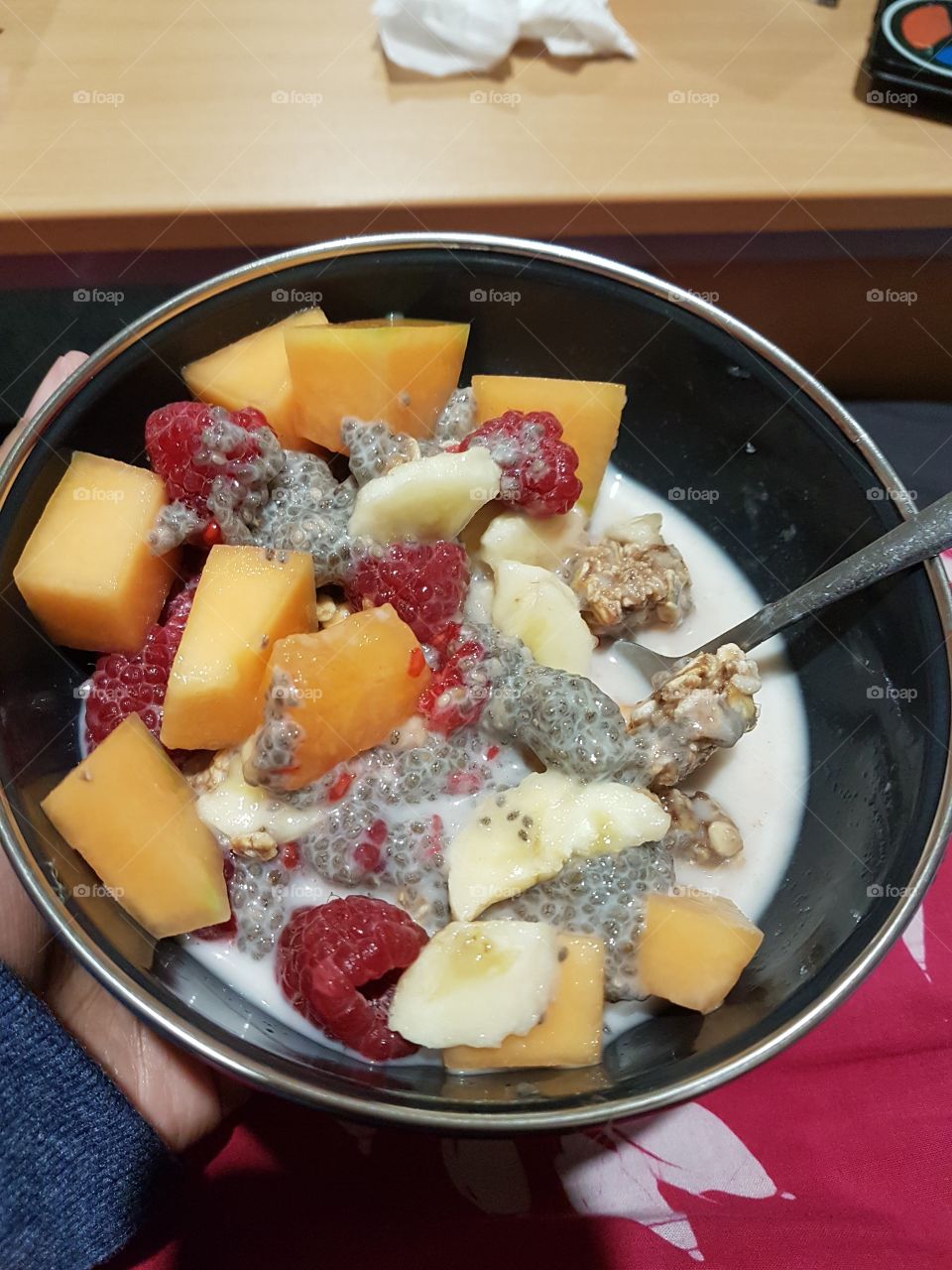 Fruit bowl with chia seeds 😍