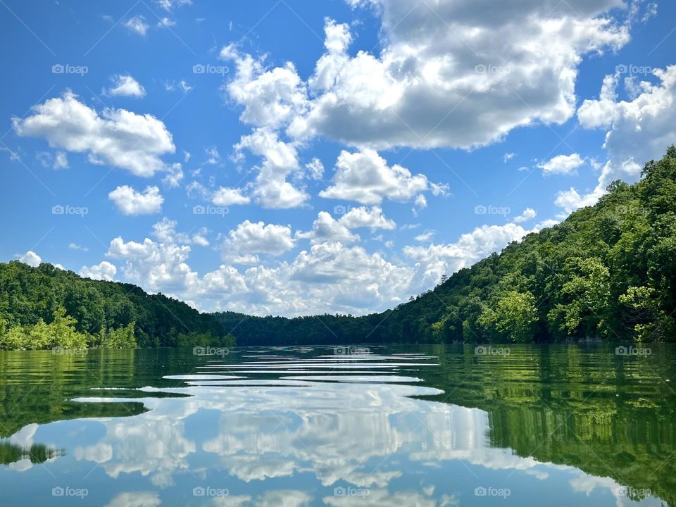 A spectacularly stunning fat out on Lake Cumberland in Kentucky