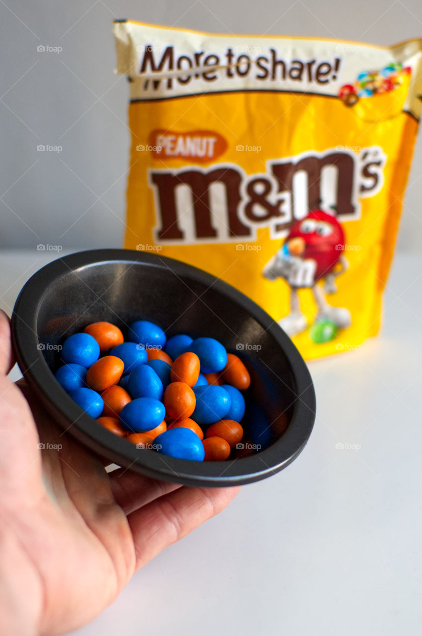 M&M