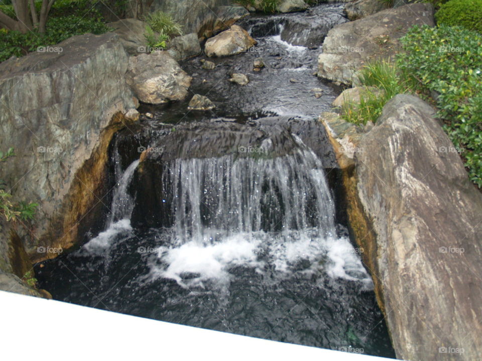 Mini waterfall in Sensoji