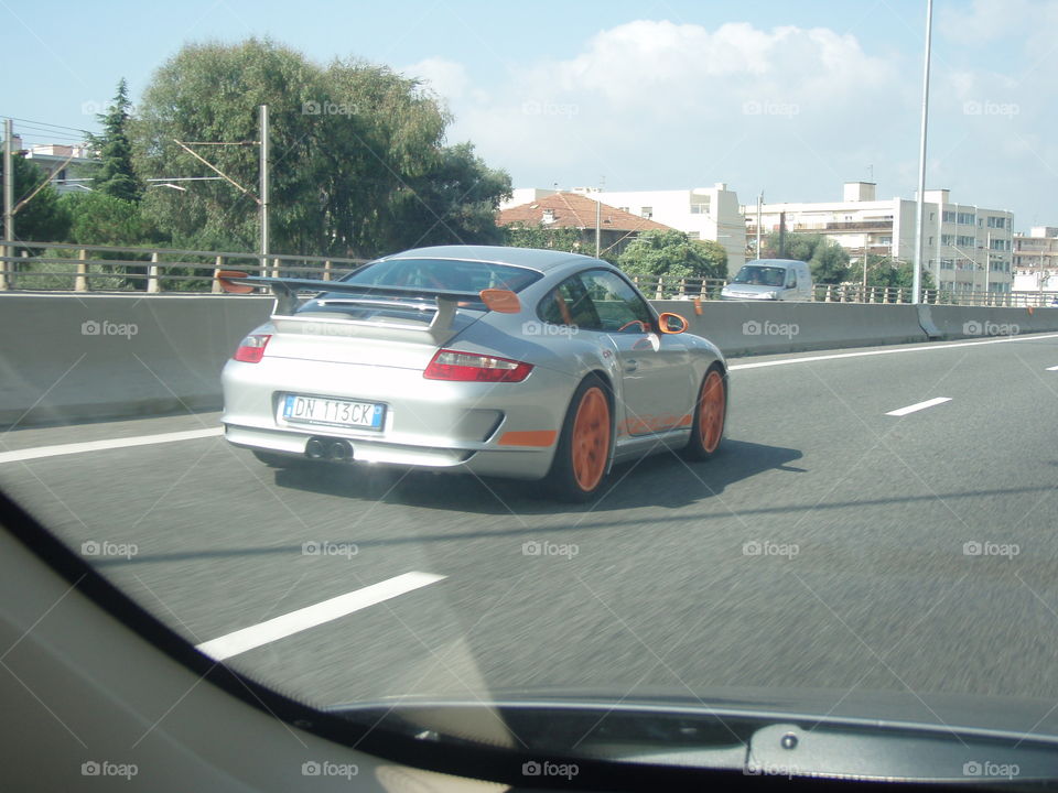 Porche in autostrada