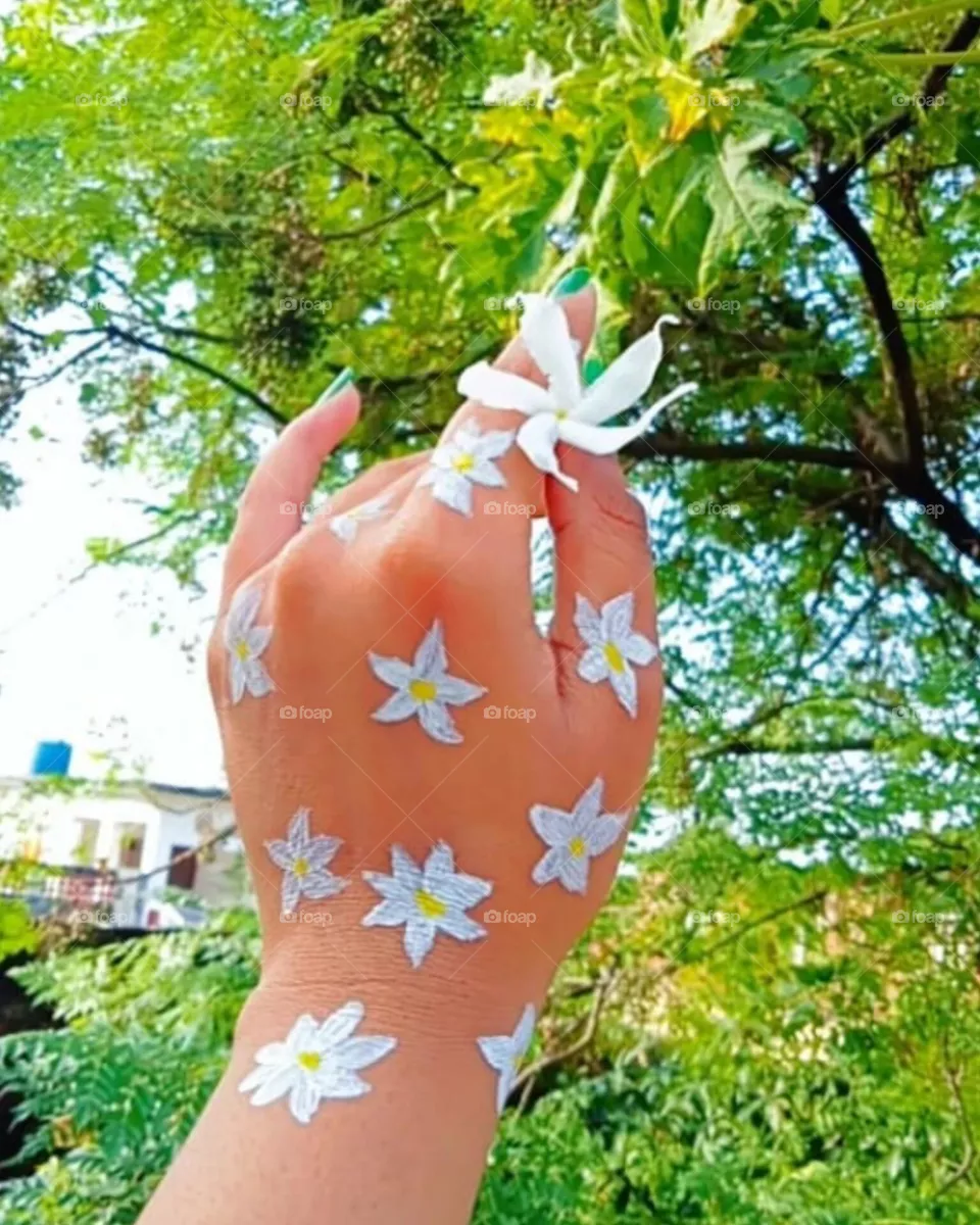 hand art