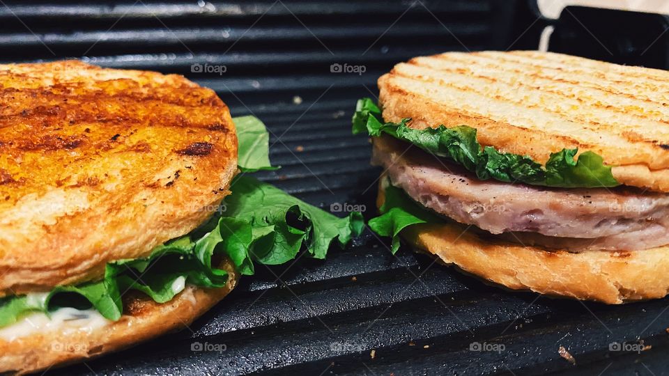 Cooking sandwich on grill