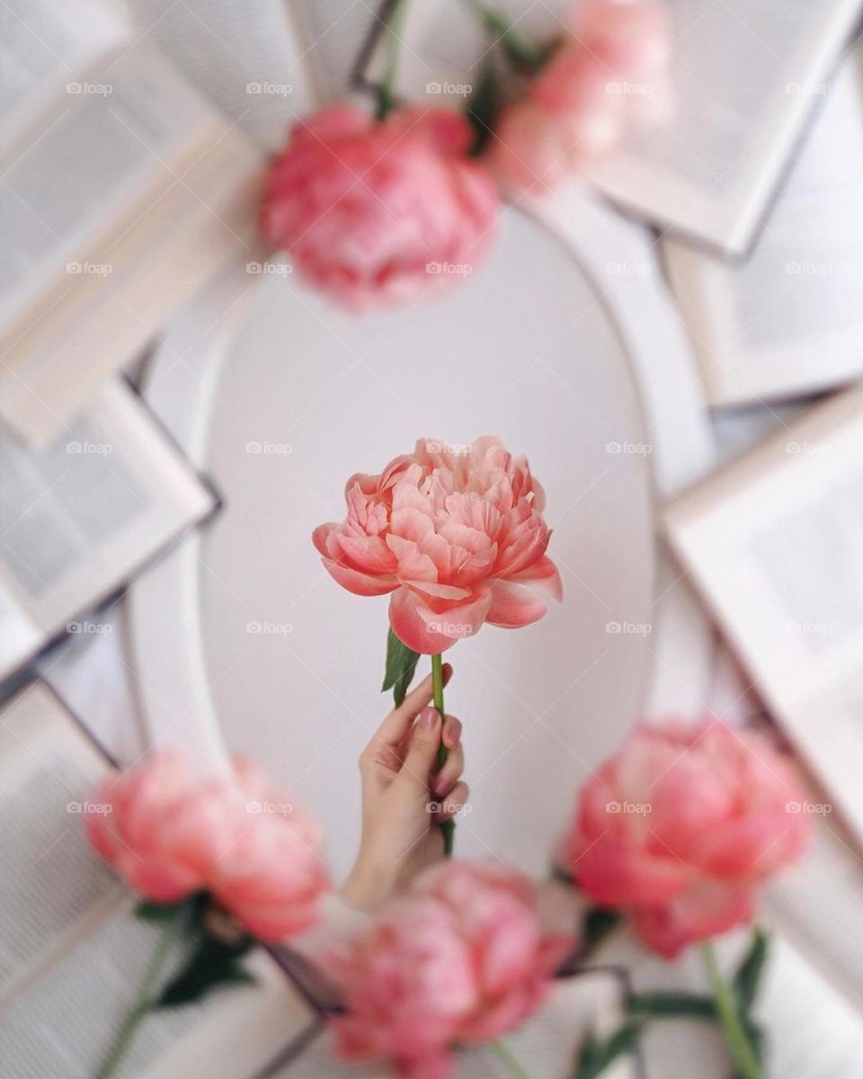 reflection in mirror, nice flowers, great shot