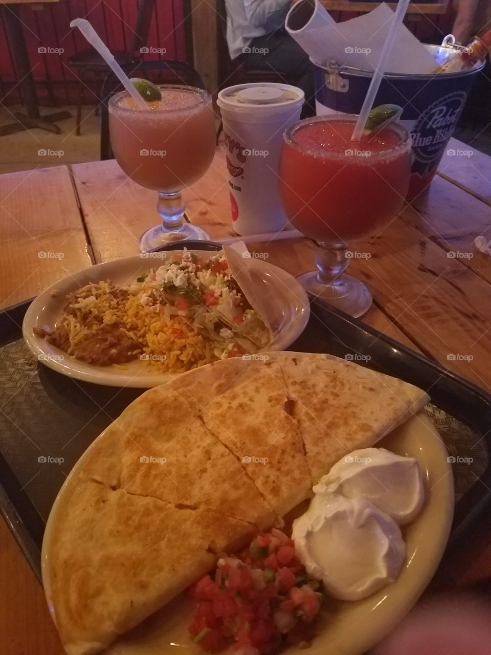 Taco Tuesday is always celebrated correctly with the essentials: margaritas, tacos and quesadillas. Yummy!