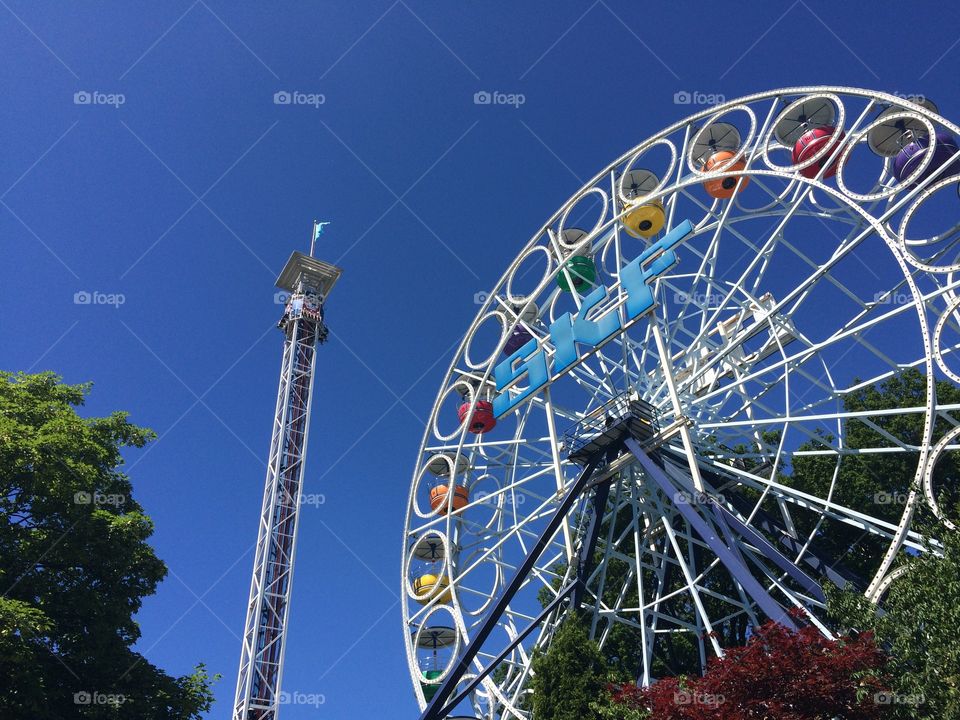 Ferris wheel 