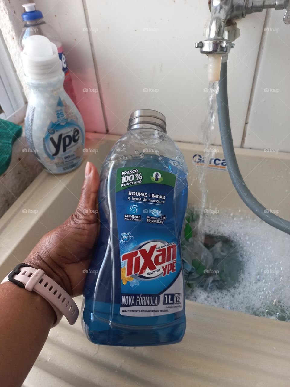 Roupas limpas, macias ,cheirosas  e livres de manchas!! Lavadas com o Lava Roupas Líquido Primavera TiXan IPÊ