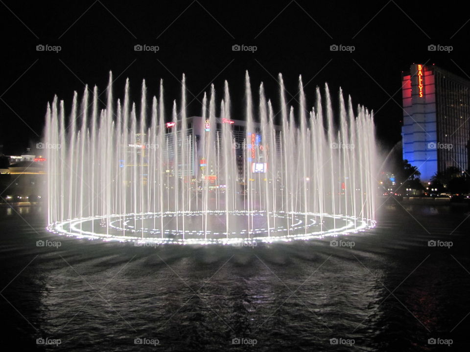 Vegas fountain