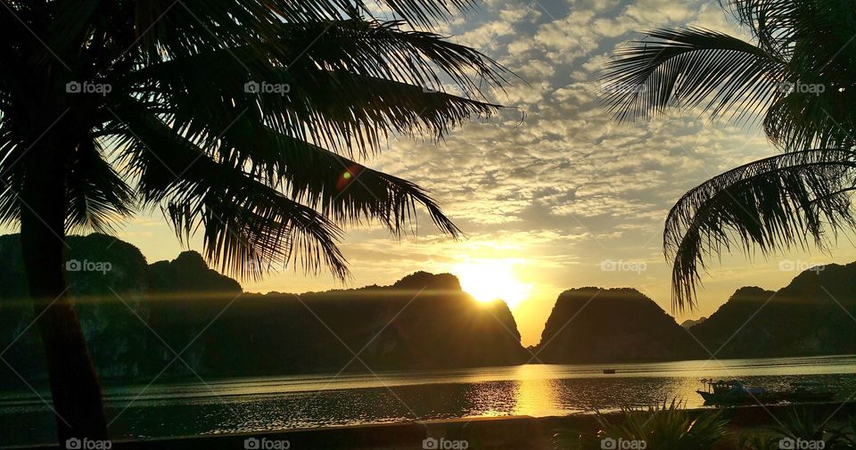 Sunset in Halong, Quang Ninh, Vietnam