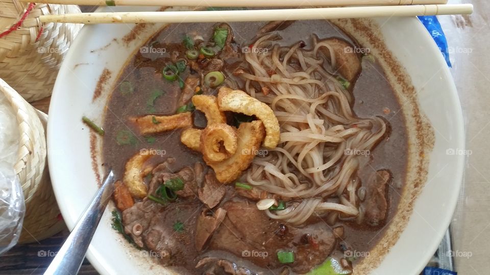 Noodle beef bowl