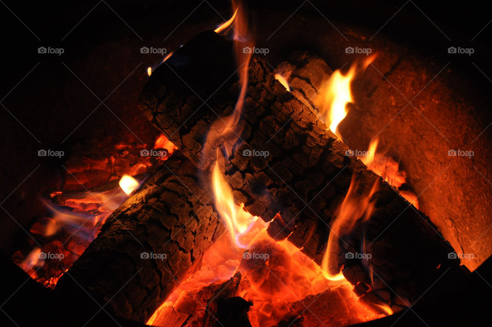 wood orange camping flames by refocusphoto