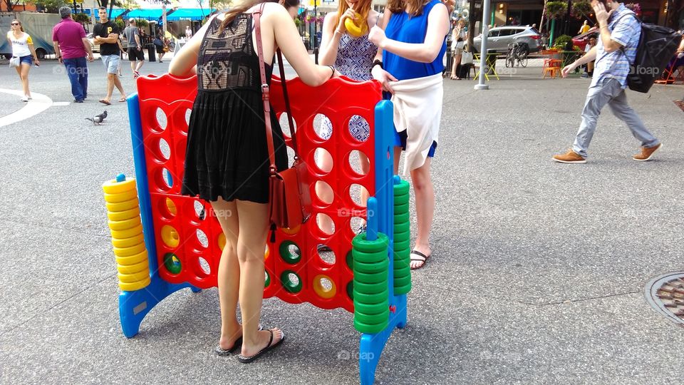 Girls playing, girls playing puzzle games, colors ring game