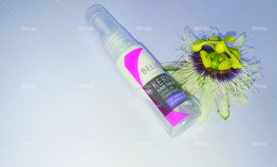 Bellose keratin hair therapy- leave on conditioner with flower