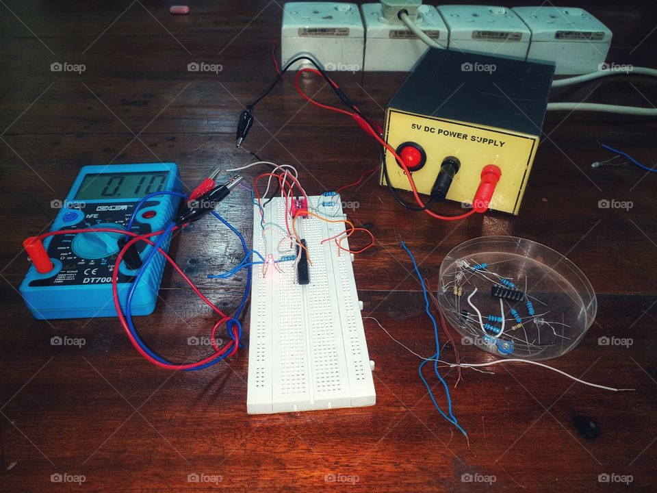 electronic laboratory