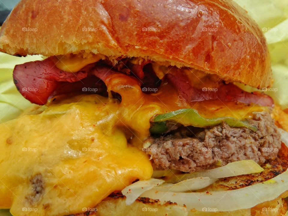 American Cheeseburger With Pastrami
