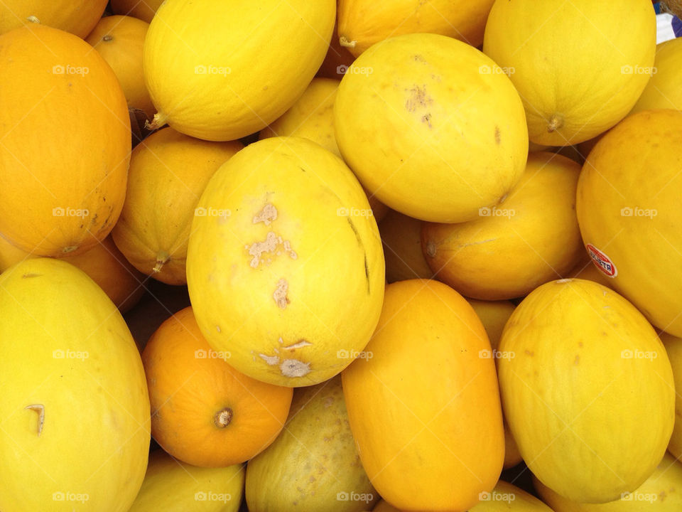 yellow close outdoor fruit by quipa