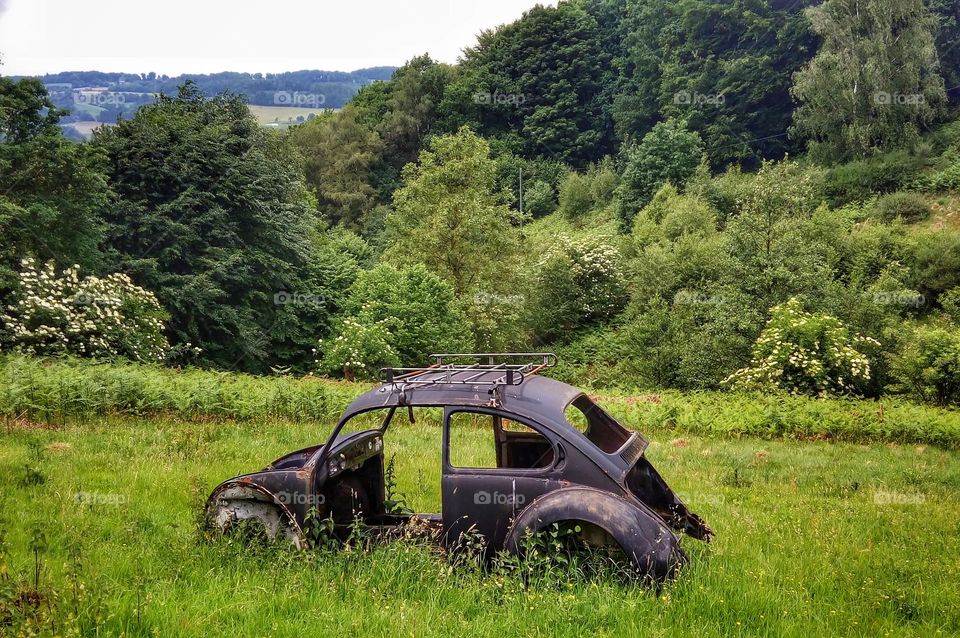 Abandoned car