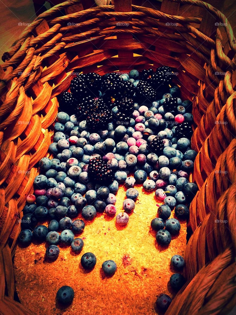 Black berries and blue berries