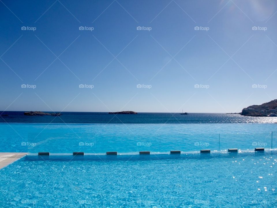 Infinity pool
