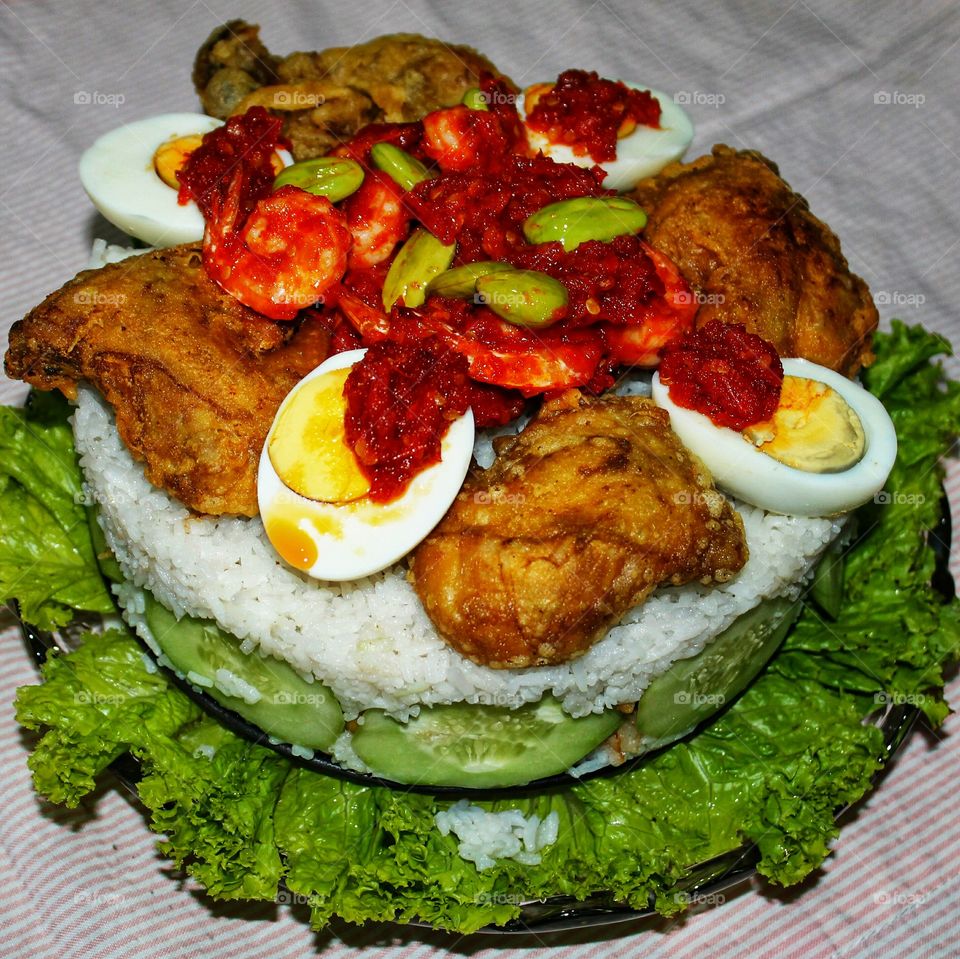 Nasi Timpeng