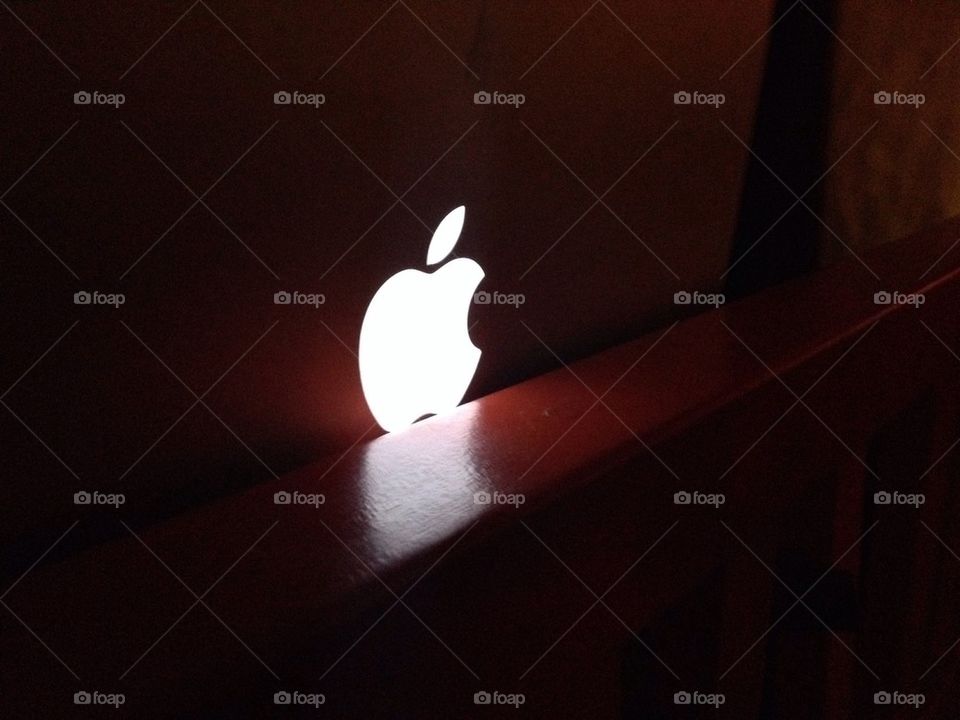 Glowing Apple logo