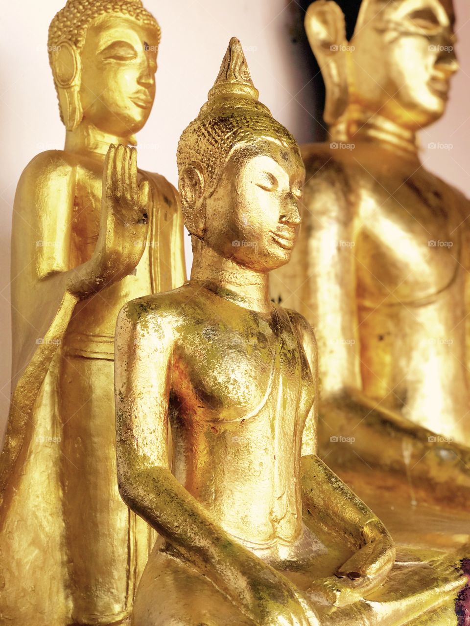 Gold Buddha images in temple