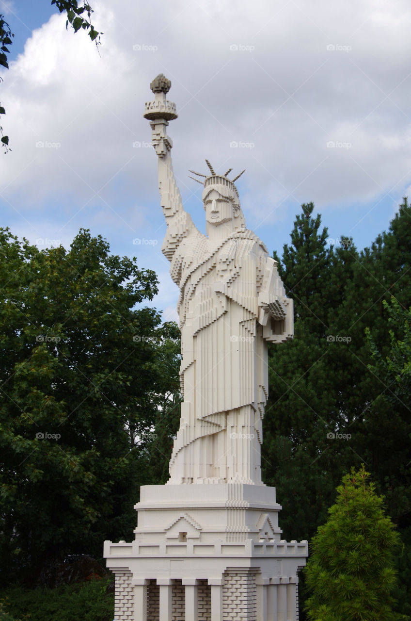 of statue denmark billund by seeker