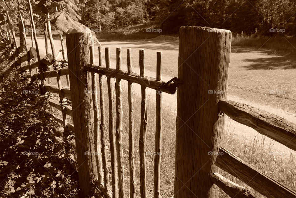 old inviting gate grind by anrool