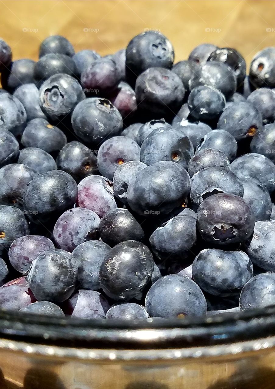 Blueberries pic closeup, desktop, background.