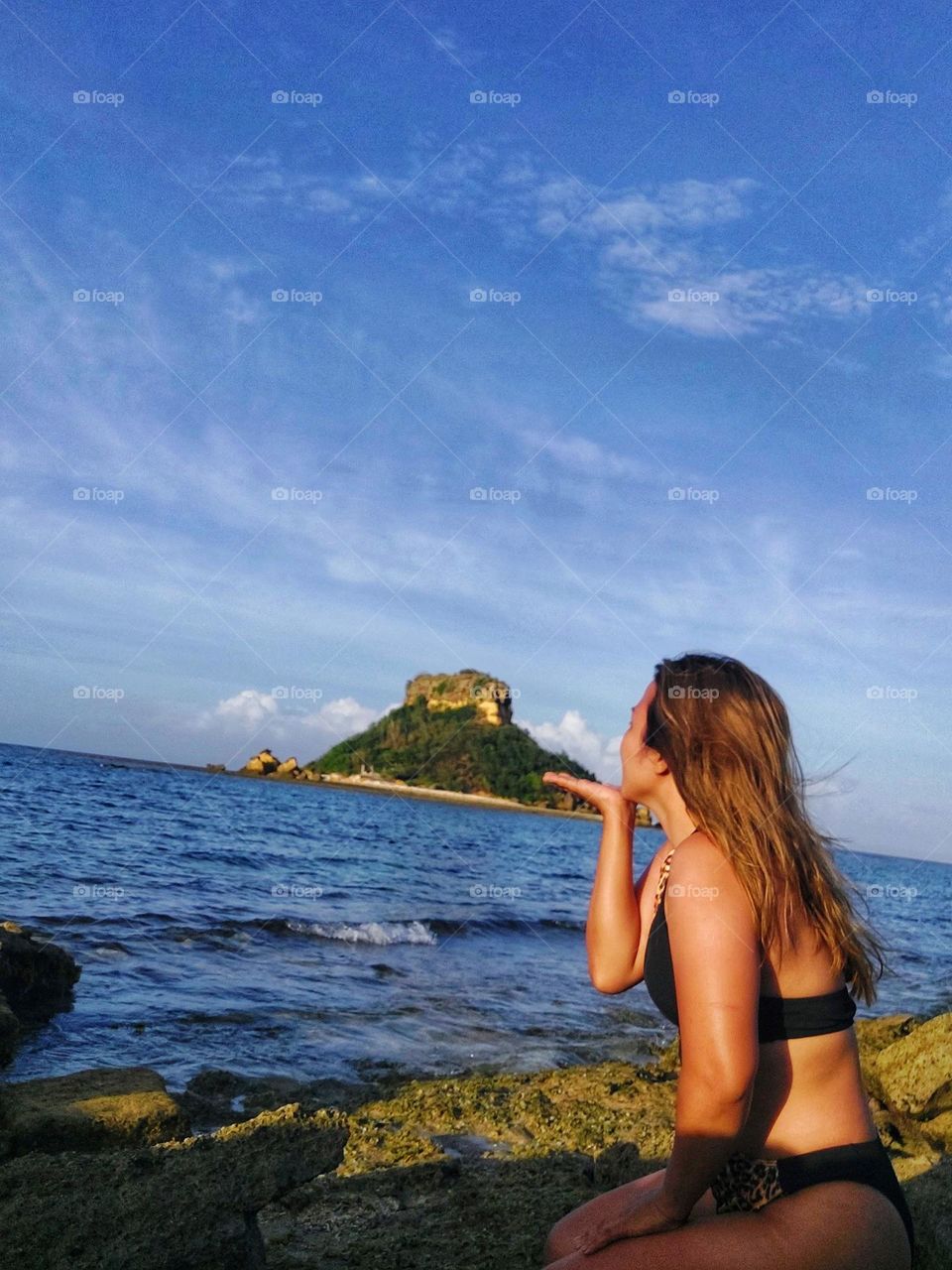 Sending a kisses to that Island.