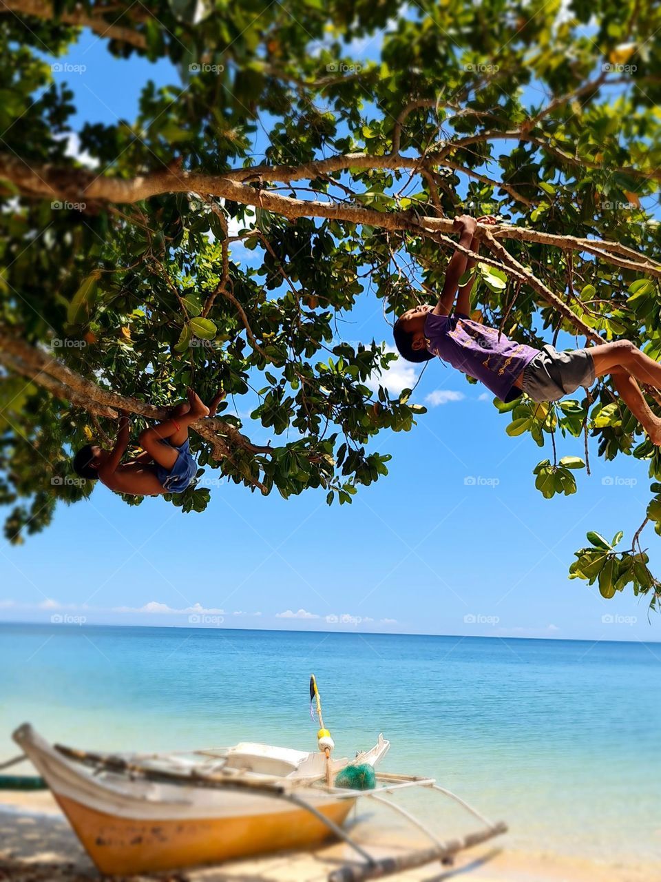 Children's laughter and trees 2/4