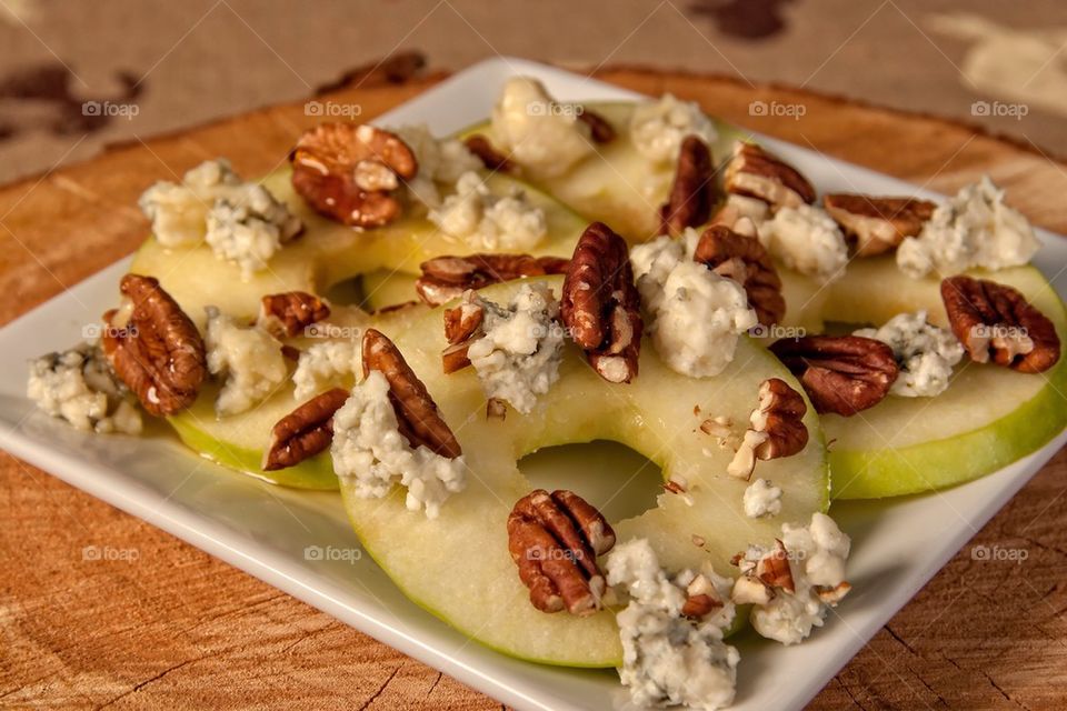 Apple Pecan Bleu Cheese