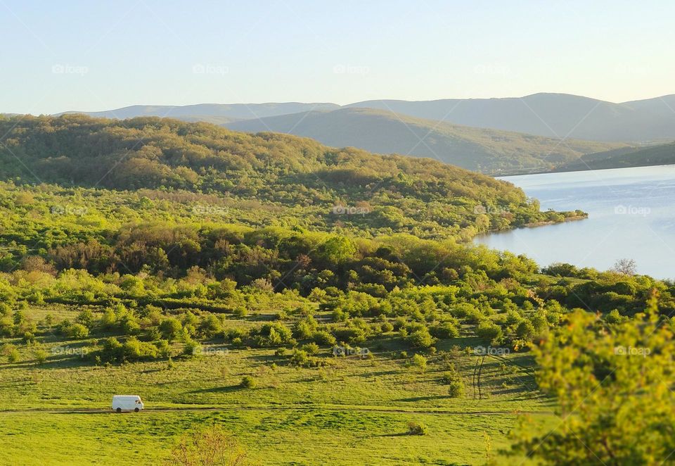 Green way to the lake