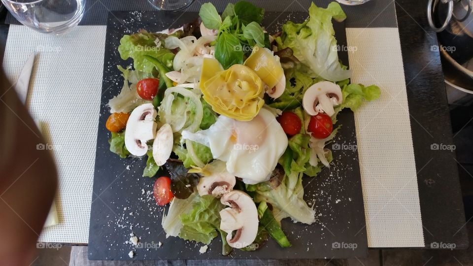 yummy ! Salade du jardin at my favourite restaurant in the north of France