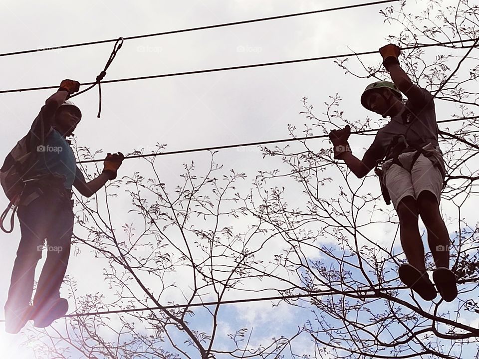 Doing highline; Termas del Rio, Gracias Honduras