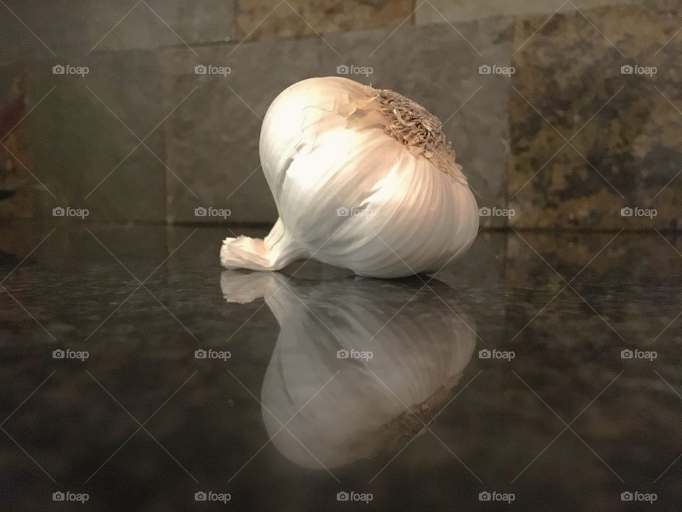 a reflection of garlic