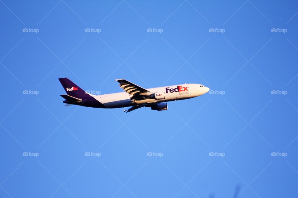 FedEx plane 