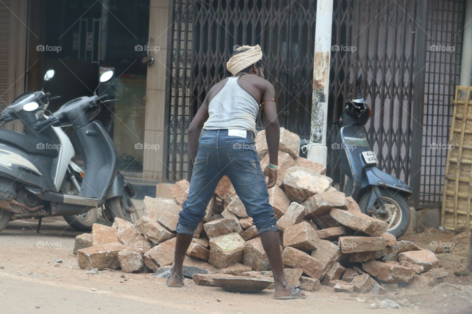 People, Adult, Man, Offense, Calamity