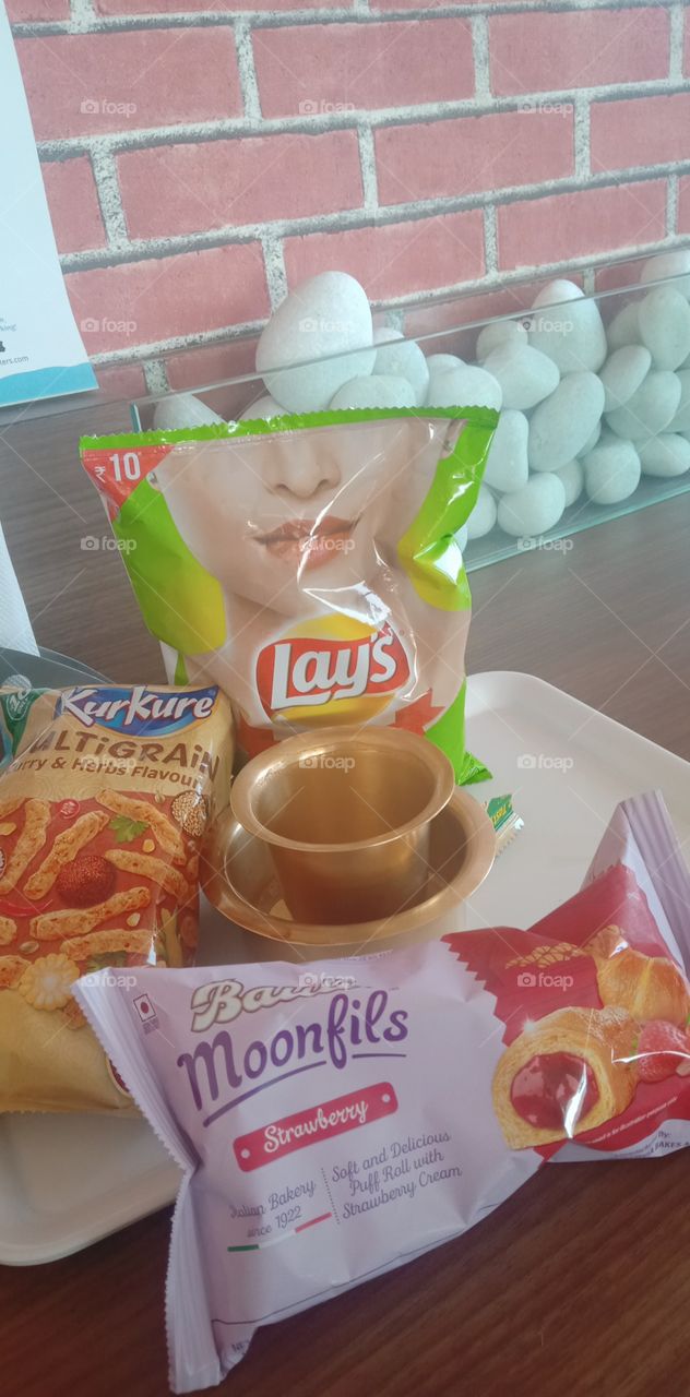 snacks with entertainment